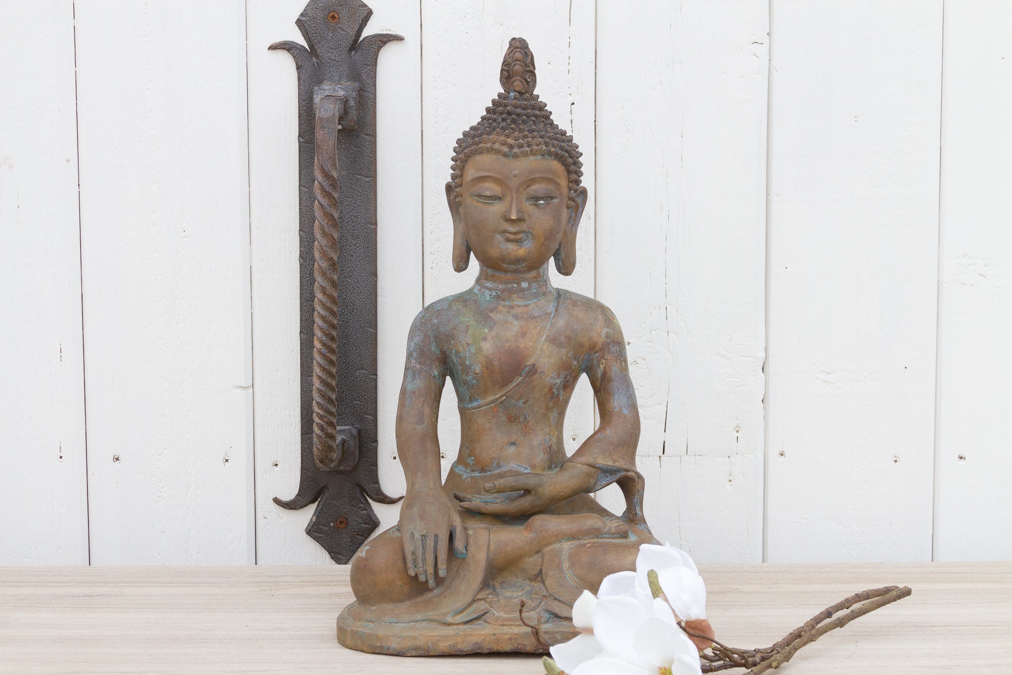 DE-COR | Ispirazione globale, Buddha di bronzo alto del sud-est asiatico