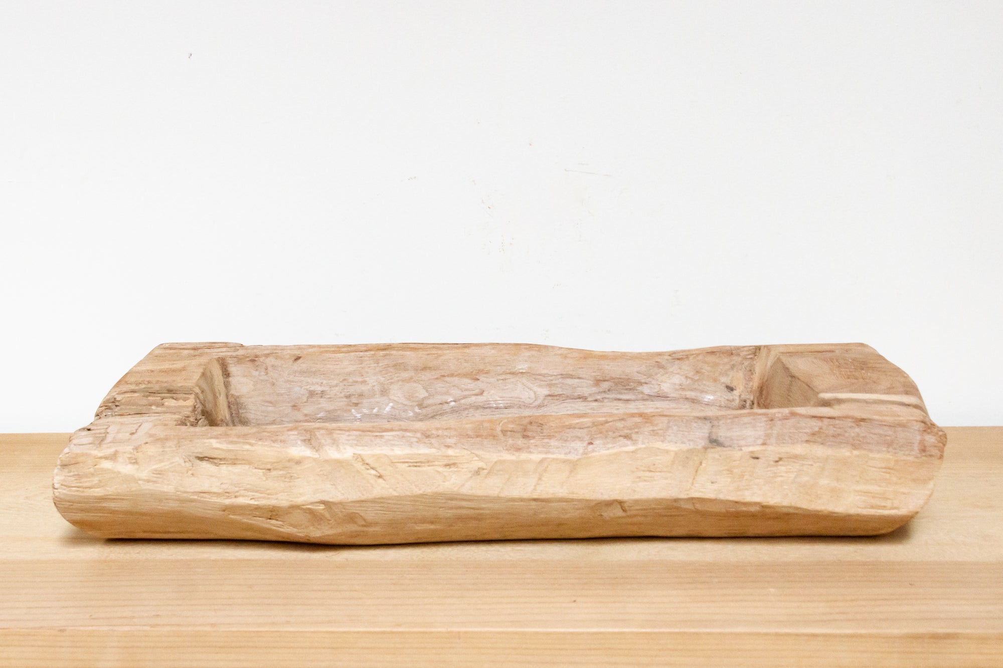 DE-COR | Ispirazione globale, Centrotavola in legno rustico Sawar (commercio)