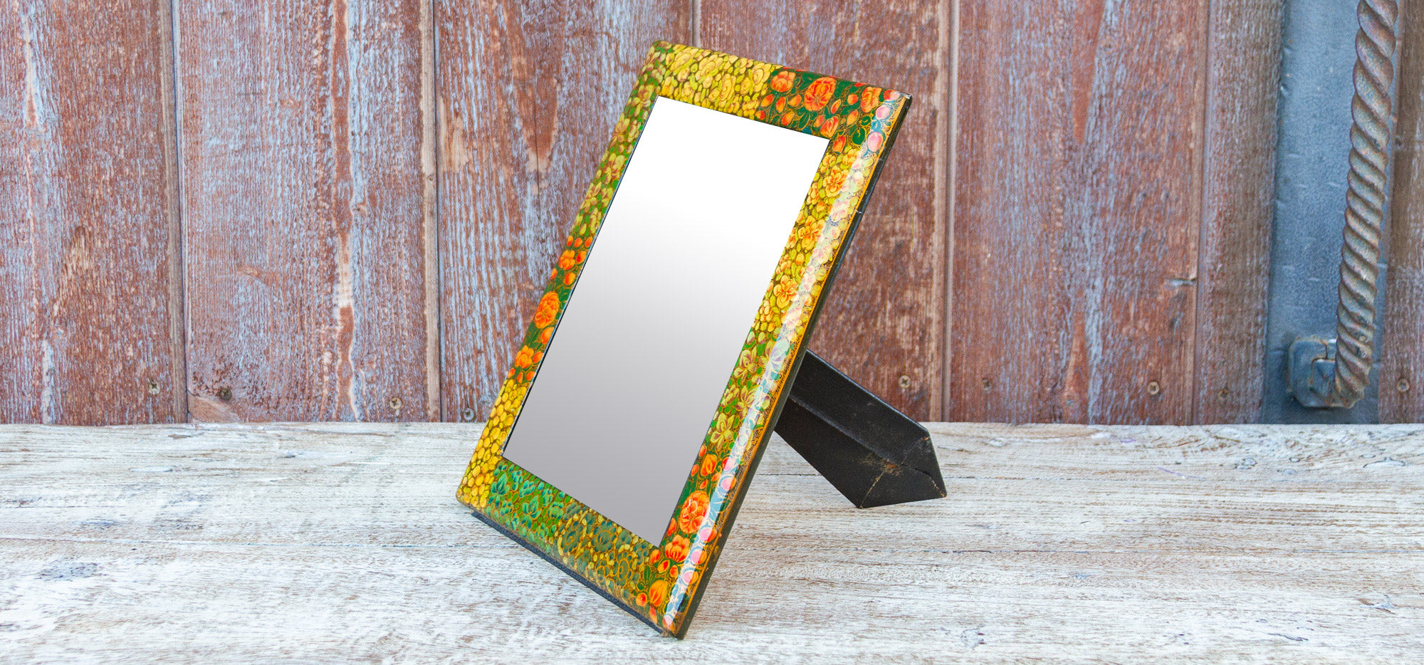 DE-COR | Ispirazione globale, Cornice per specchio floreale in cartapesta