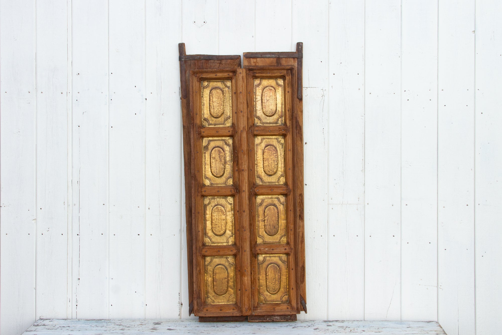 DE-COR | Ispirazione globale, Piccola porta in ottone e teak del XIX secolo (commercio)