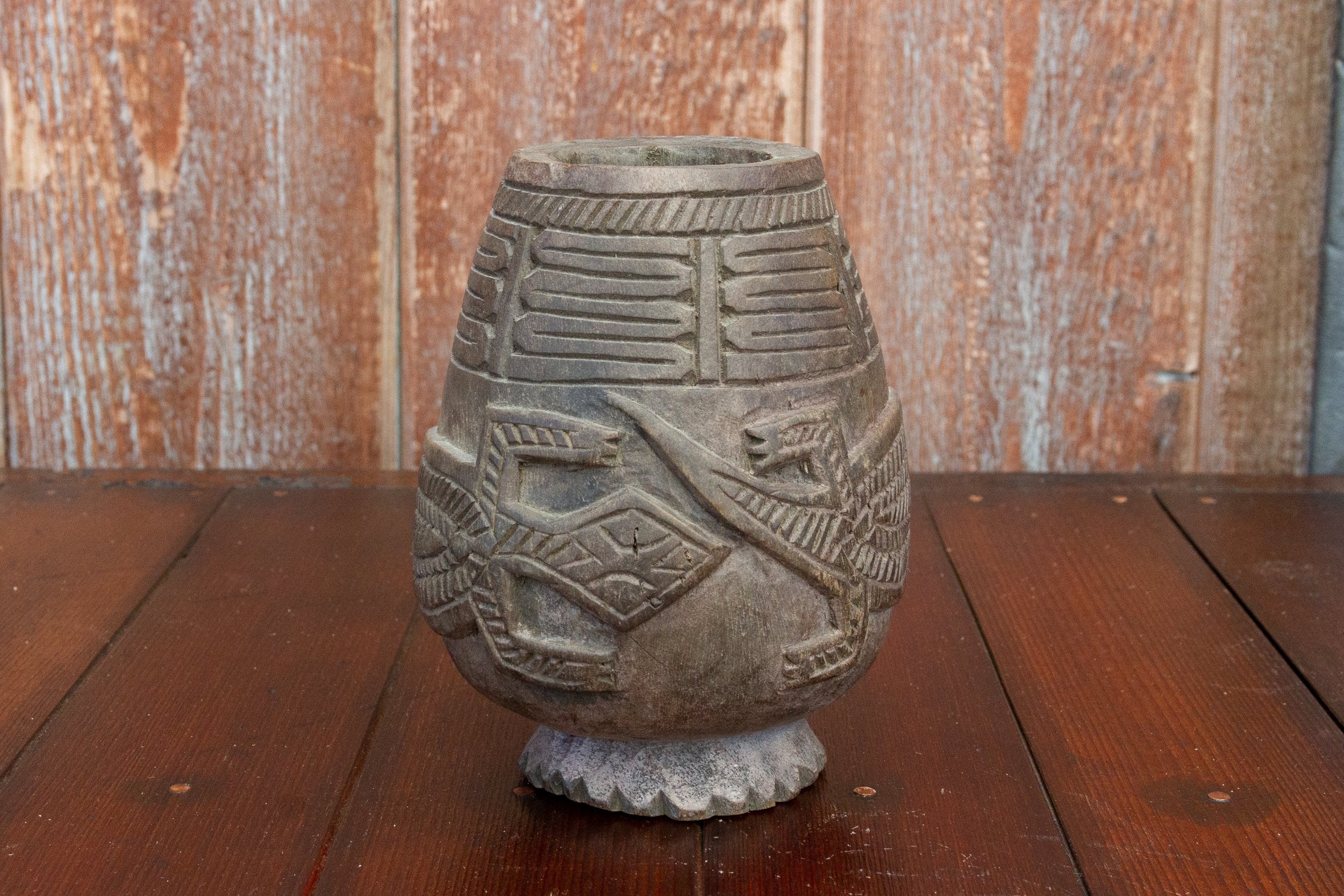 DE-COR | Ispirazione globale, Piccolo vaso tribale dei primi del Novecento (commercio)