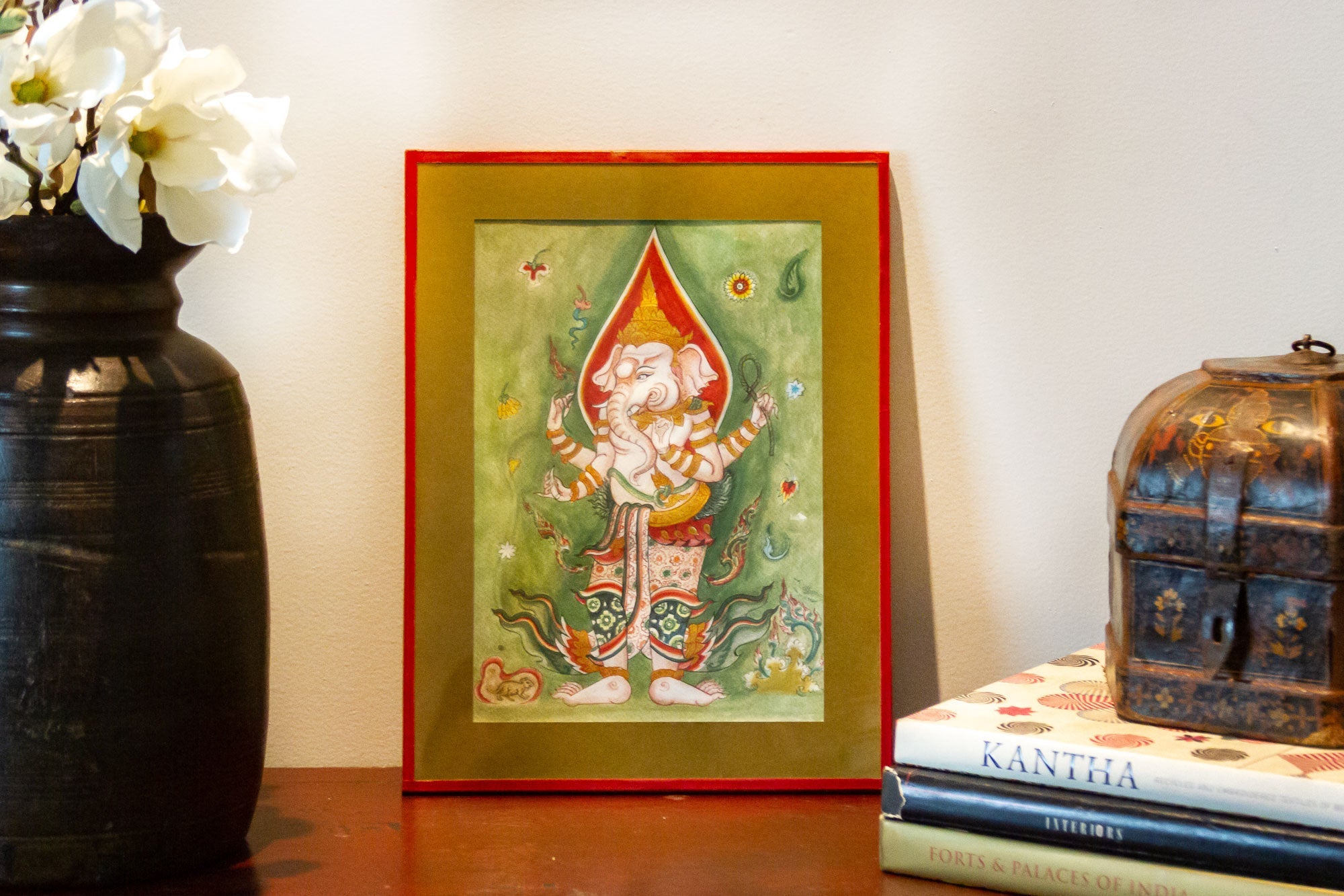 DE-COR | Ispirazione globale, Pittura indonesiana d'epoca con cornice di Ganesha (commercio)