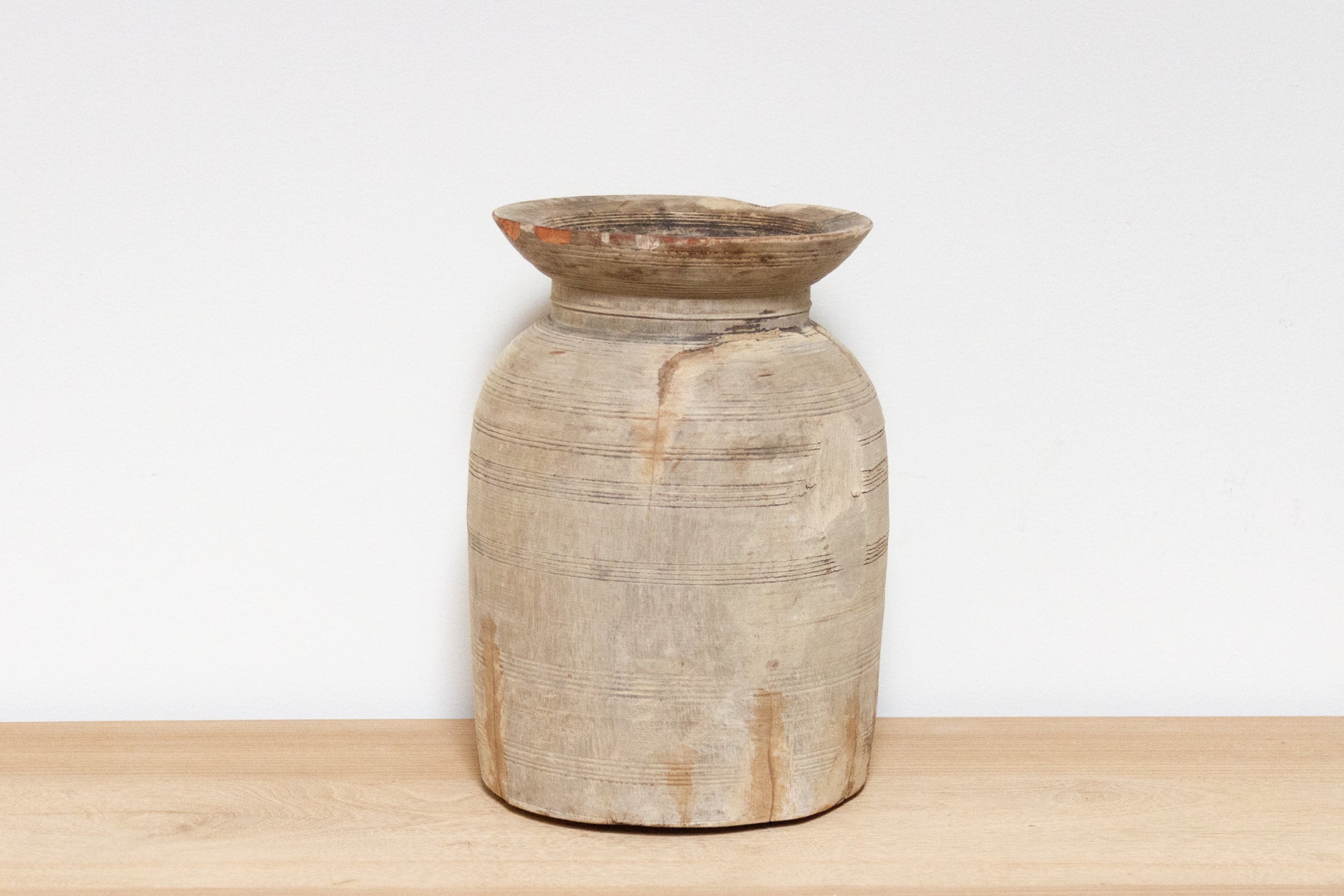 DE-COR | Ispirazione globale, Pot-Aum primitivo in legno