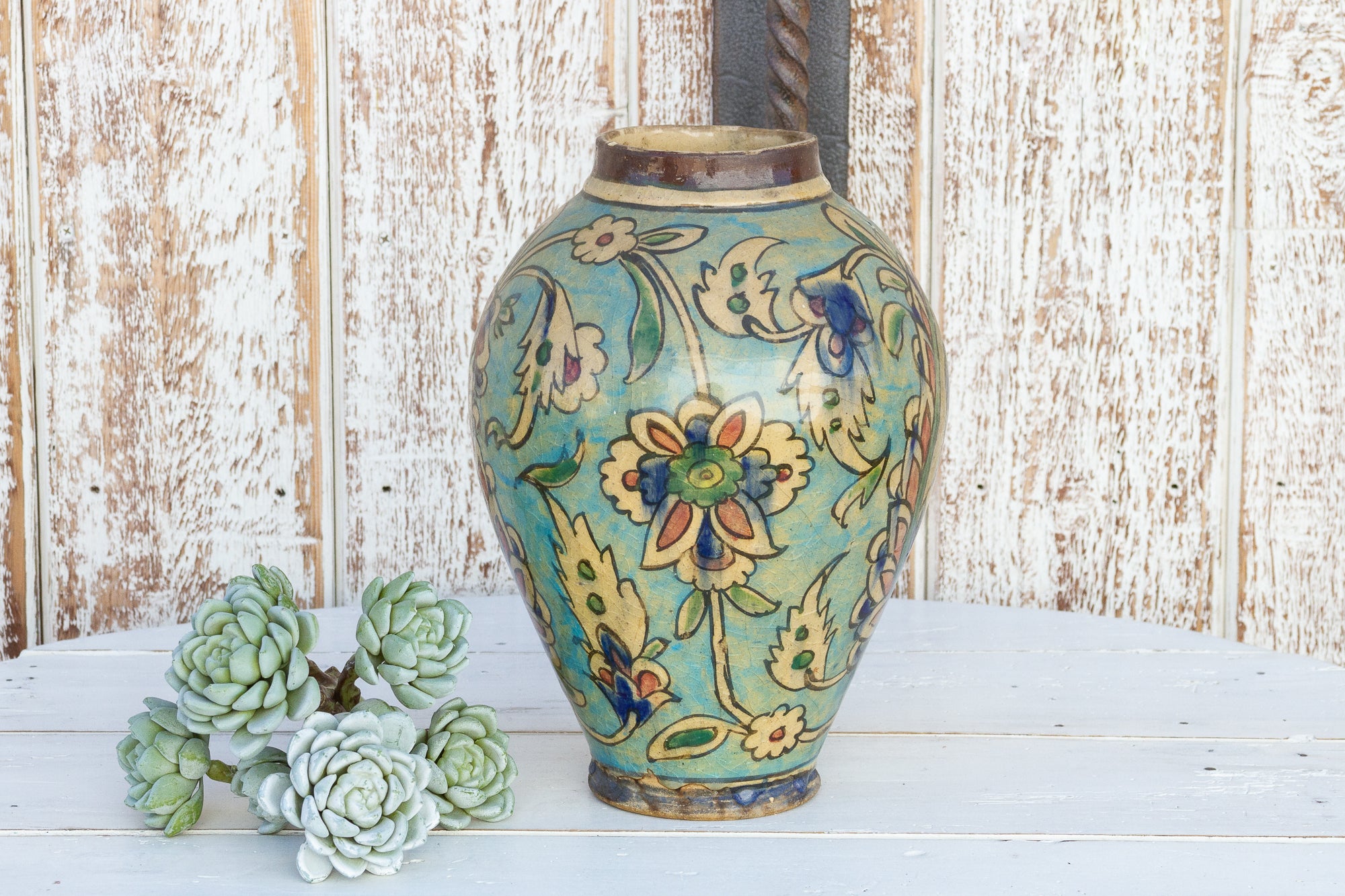 DE-COR | Ispirazione globale, Raro vaso blu smaltato in stile Impero Mughal