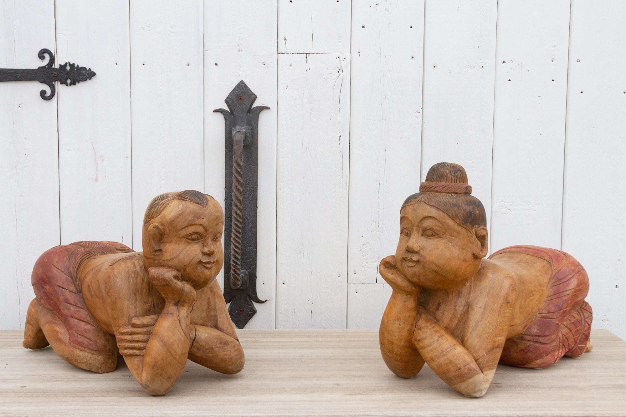 DE-COR | Ispirazione globale, Set di due statue di bambini asiatici antichi (commercio)