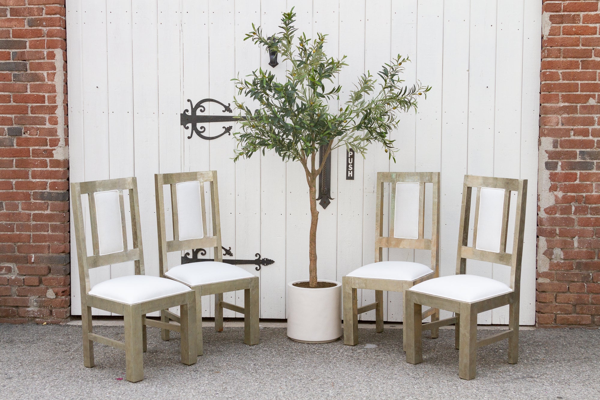 DE-COR | Ispirazione globale, Set di quattro sedie da pranzo vintage in lino argentato