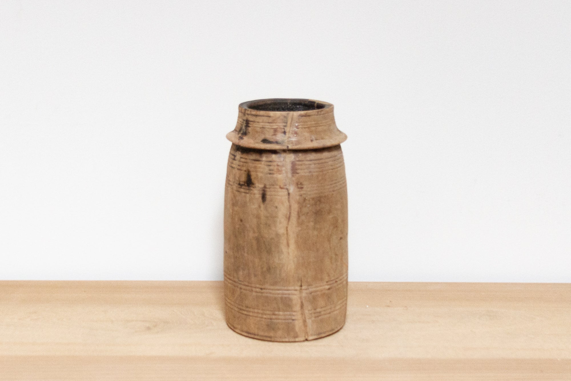 DE-COR | Ispirazione globale, Vaso antico in legno tribale - Guda