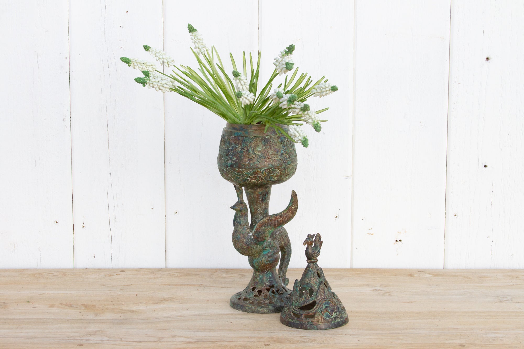 DE-COR | Ispirazione globale, Vaso cinese alto in bronzo vintage