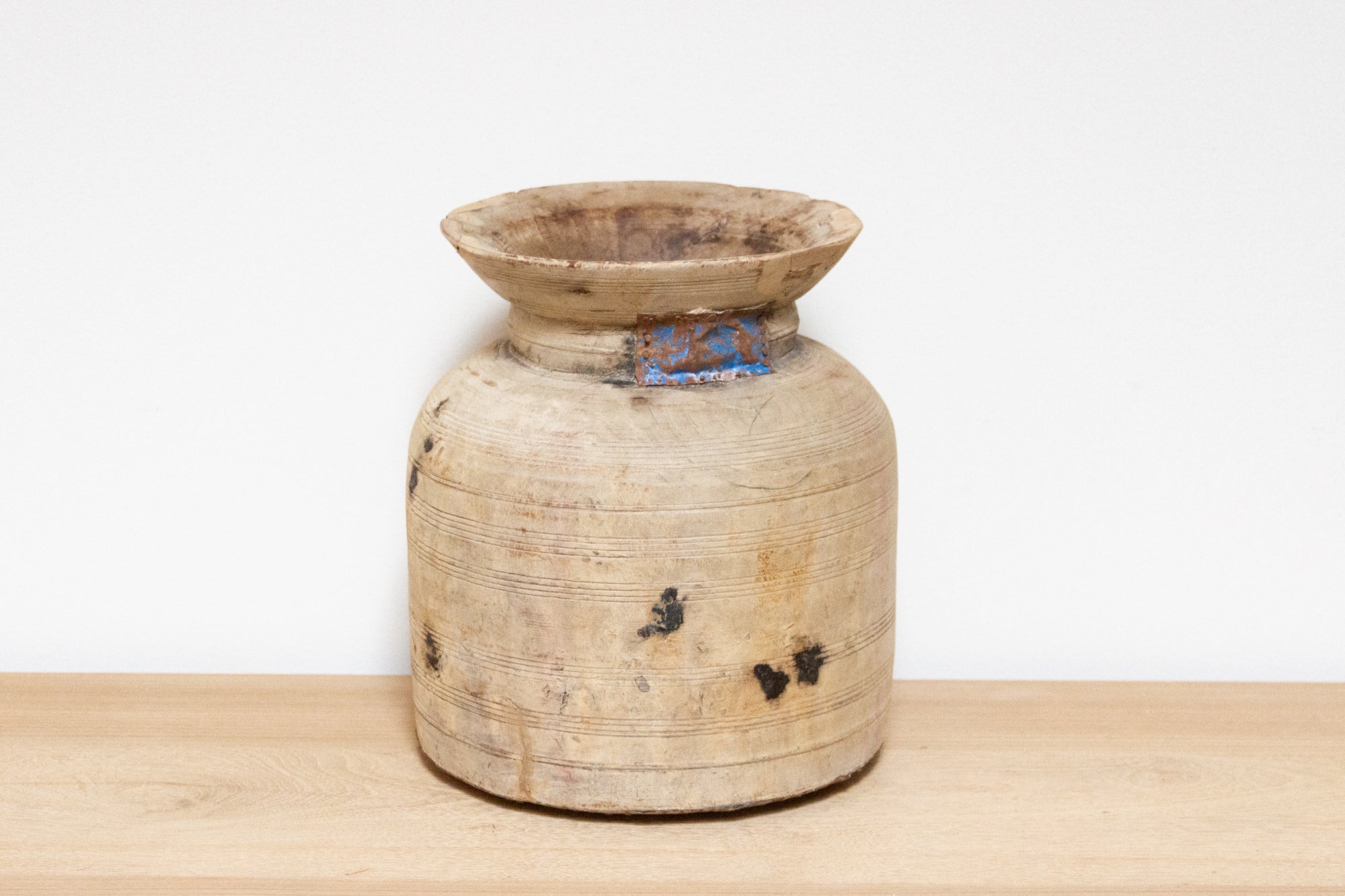 DE-COR | Ispirazione globale, Vaso d'acqua rustico coloniale in legno - Rani (commercio)
