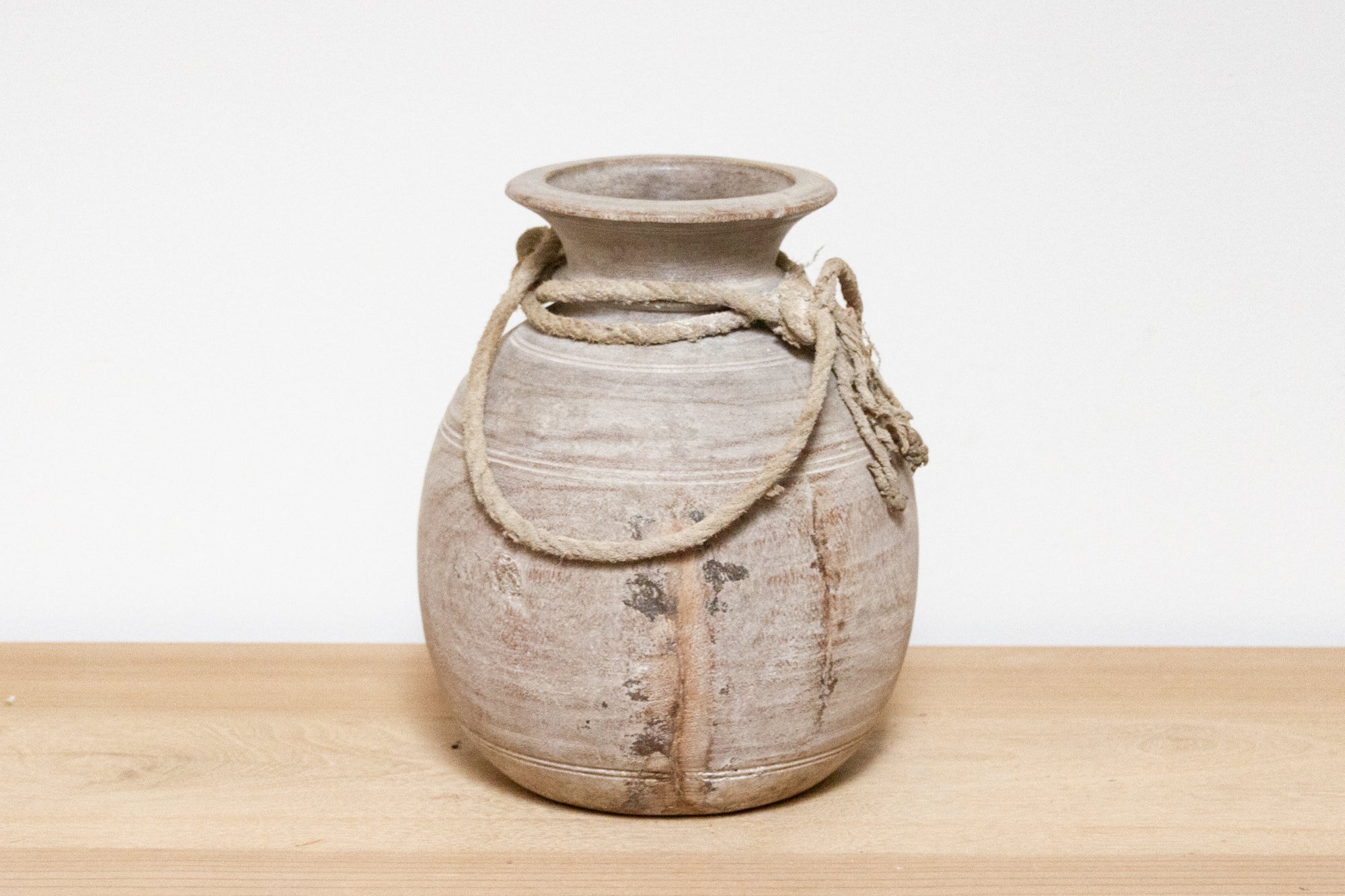 DE-COR | Ispirazione globale, Vaso primitivo in legno intagliato a mano - Randk